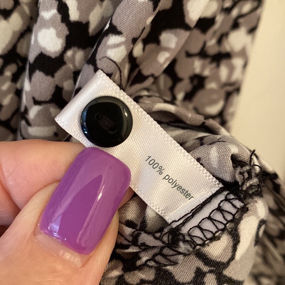 Black and white long sleeve tunic like new condition maybe worn once size XL - Picture 6 of 9